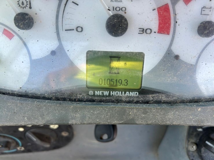 new-holland-lb95b-image-33