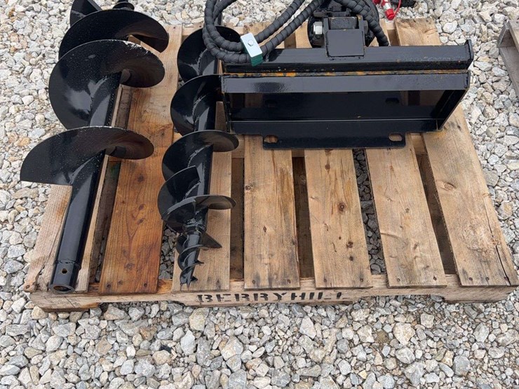 hydraulic-auger-drive-with-two-bits-and-hydraulic-brush-cutter-attachment-image-5
