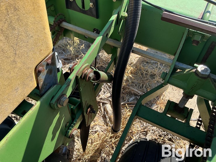 john-deere-7300-image-13