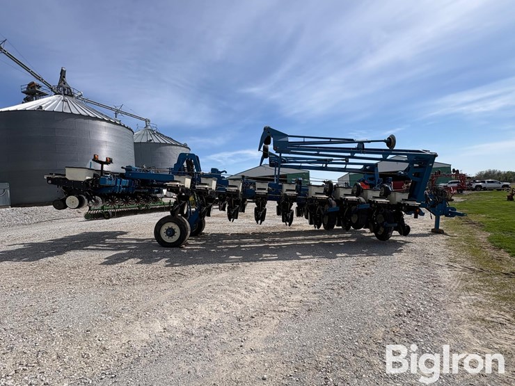 kinze-3800-image-4