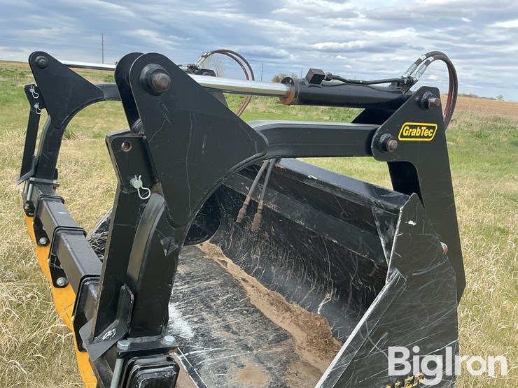 jcb-tm220-image-10