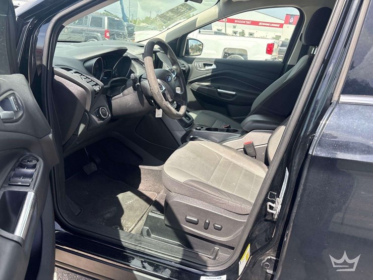 2016-ford-escape-image-8