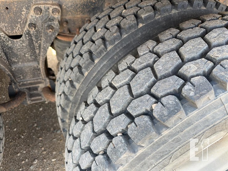 2000-kenworth-t800-image-17