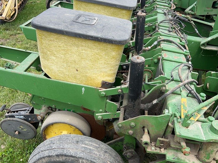 john-deere-7000-image-5