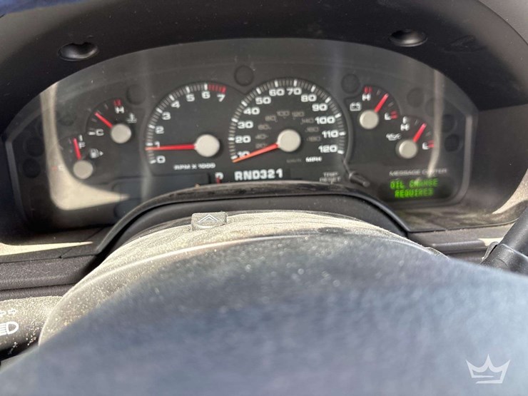 2005-ford-explorer-image-10