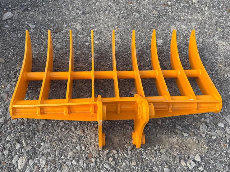 caterpillar-305-image-3