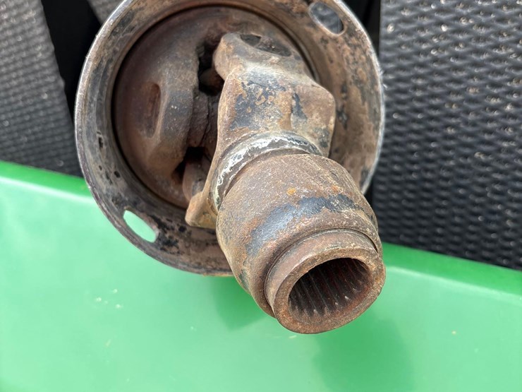 john-deere-569-image-32