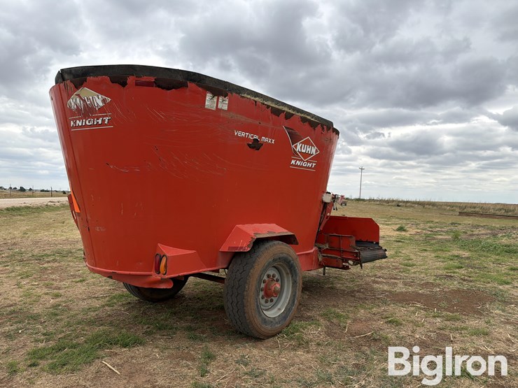kuhn-5144-feed-mixer-image-5
