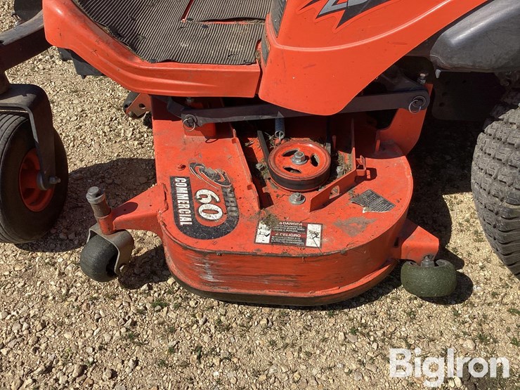 kubota-zd326-image-10