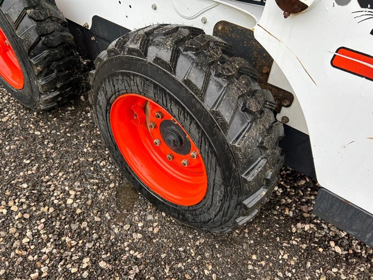2017-bobcat-s550-image-15