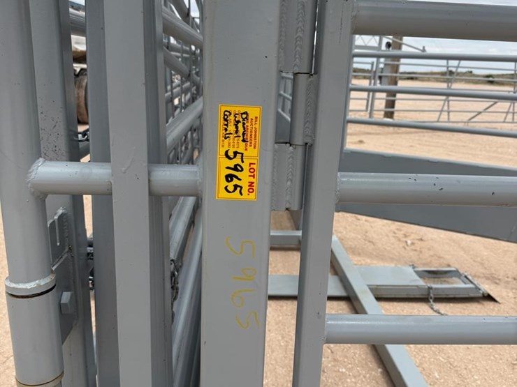 diamond-w-portable-corrals-5965-image-6