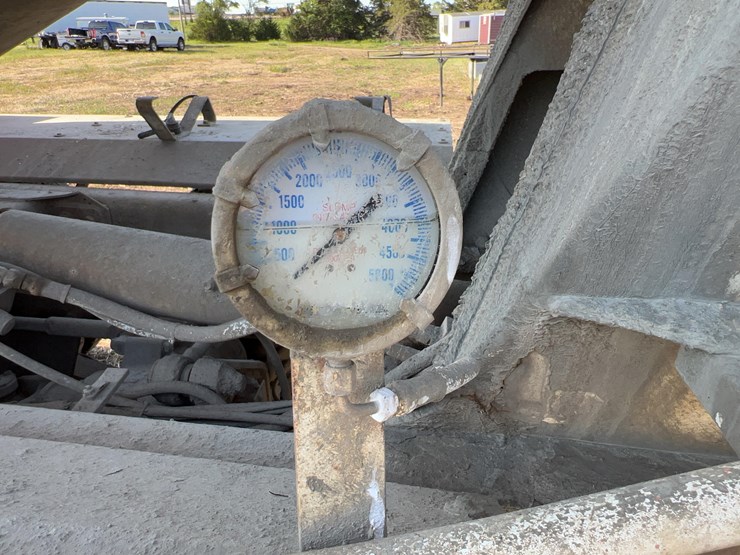 2001-mack-rd600-image-31