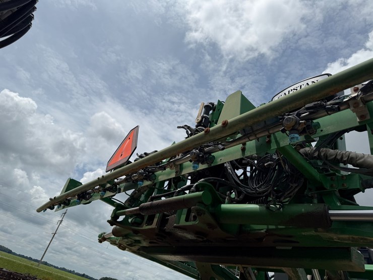 2016-john-deere-r4038-image-22