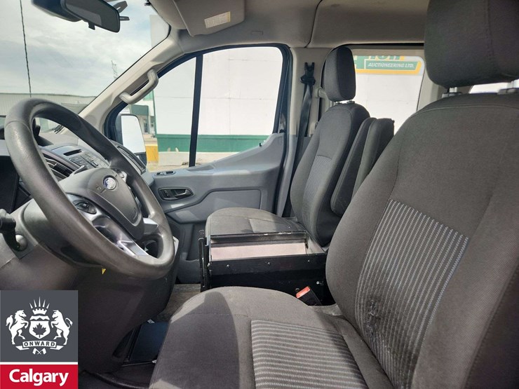 2018-ford-transit-image-13