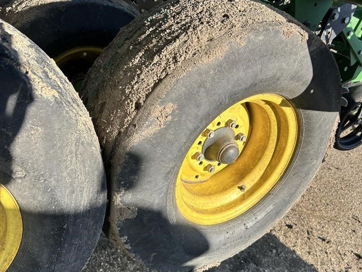 2023-john-deere-db90-image-48