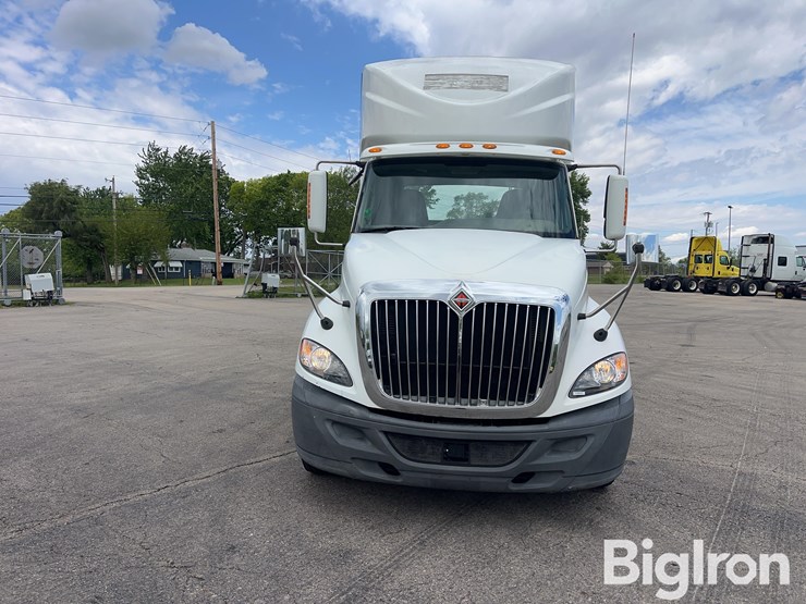 2016-international-prostar-image-2