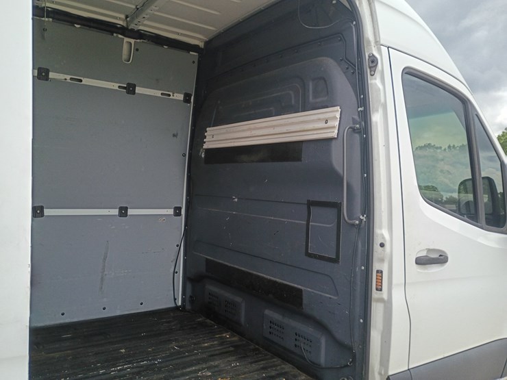 2019-mercedes-benz-sprinter-2500-image-62