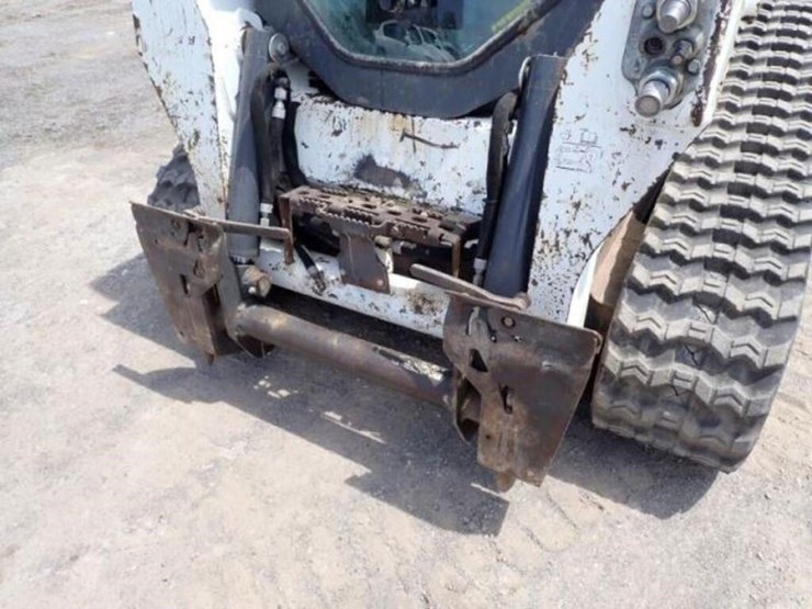 2017-bobcat-t550-image-23