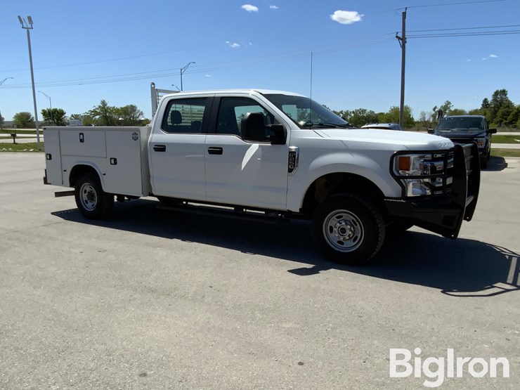 2021-ford-f250-xl-image-3