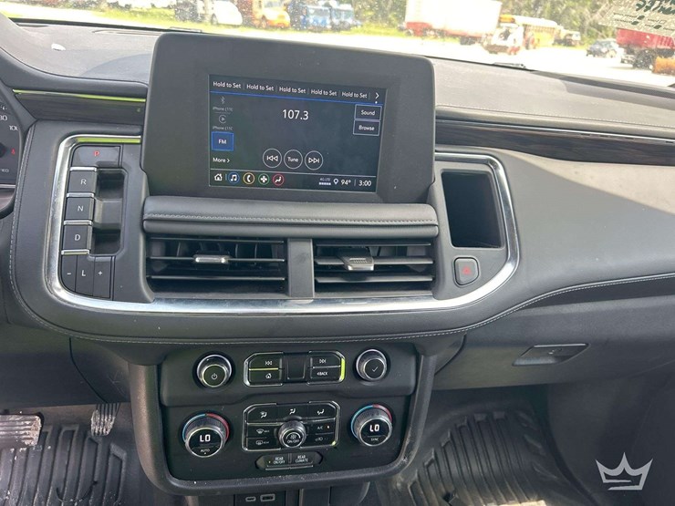 2023-chevrolet-tahoe-image-12