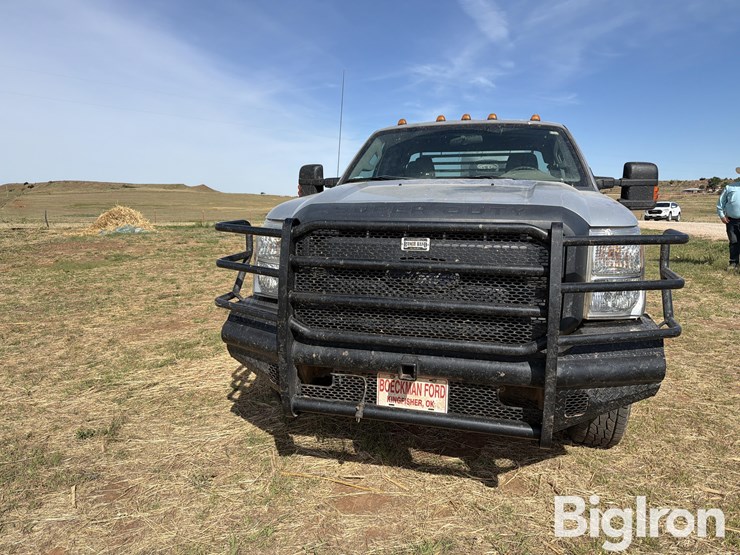 2015-ford-f350-image-2