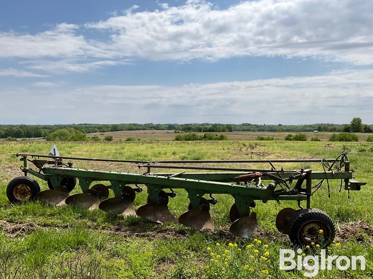 john-deere-on-land-plow-image-4