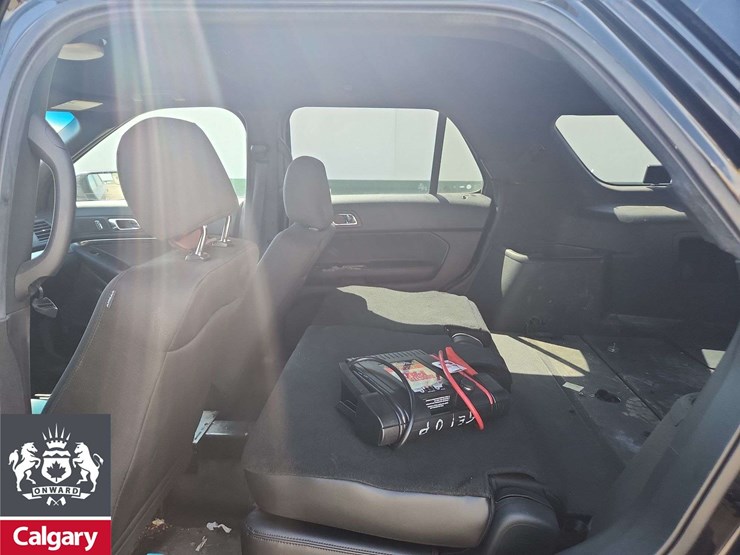 2019-ford-explorer-image-14