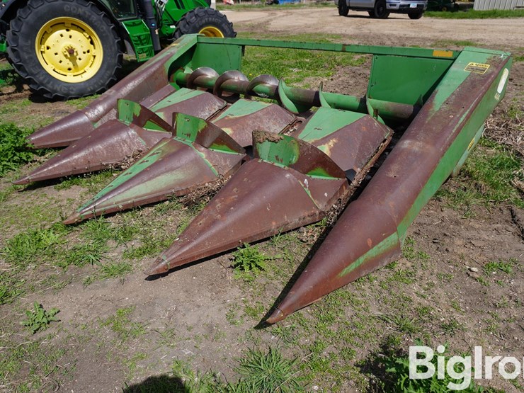 john-deere-444-image-1