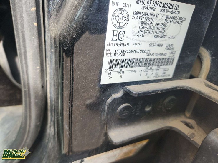 2011-ford-f350-image-28