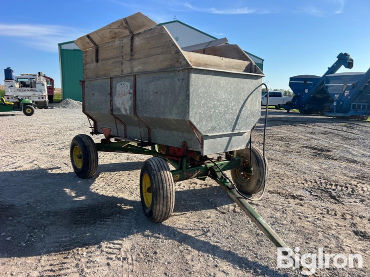 heider-barge-wagon-w/-hoist-image-3