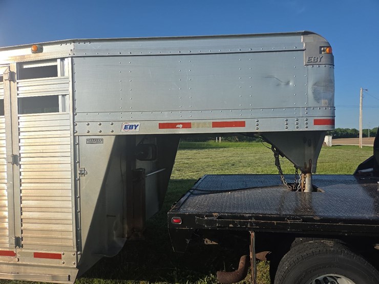 2002-eby-ruffneck-8'x24'-aluminum-livestock-trailer-image-2