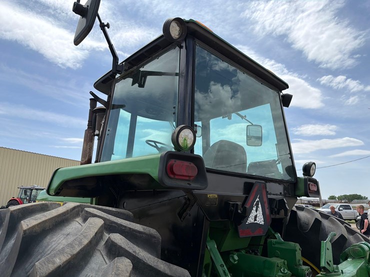 john-deere-4640-image-30