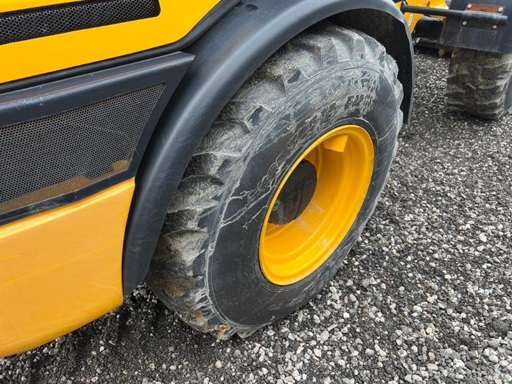 2022-jcb-407-image-17