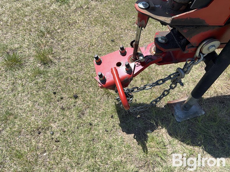 2013-new-holland-h7150-image-11