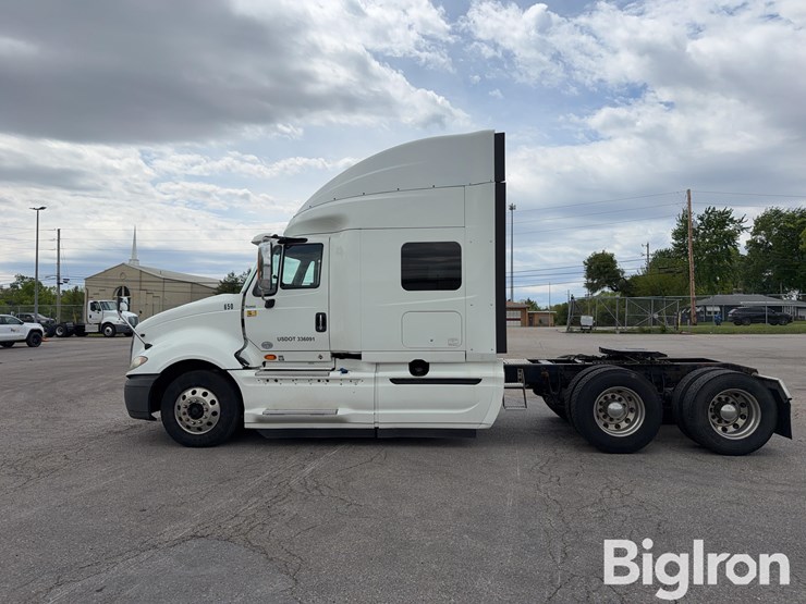 2016-international-prostar-image-8