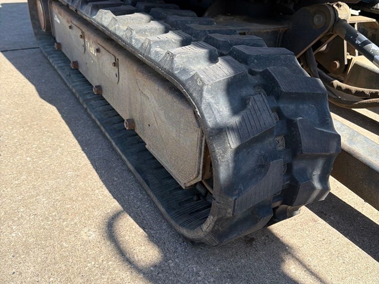 2001-bobcat-331e-image-24