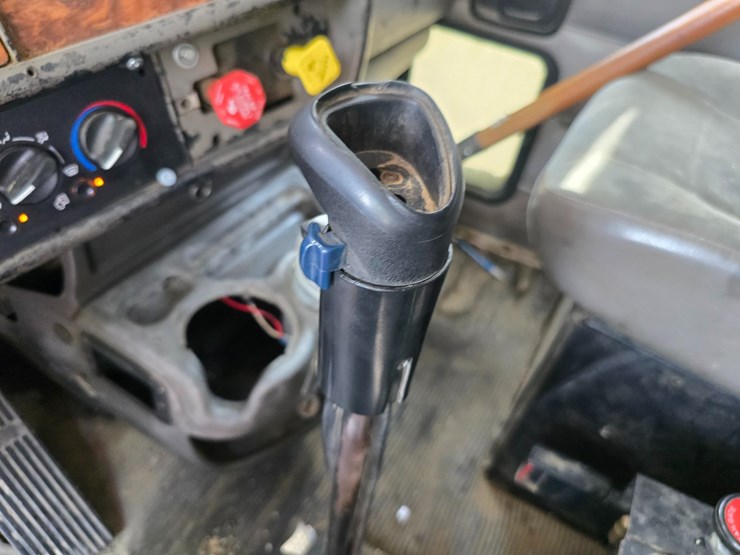 2003-kenworth-t800-image-106