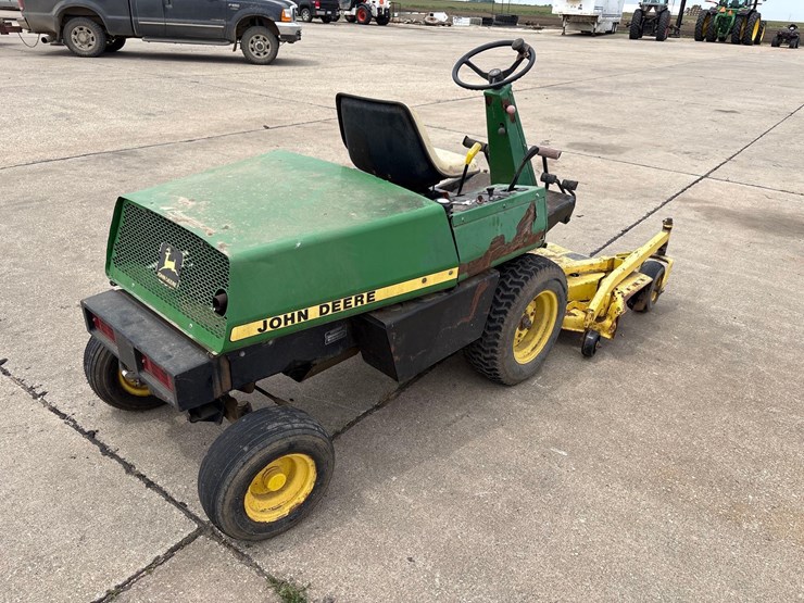 john-deere-f910-image-3