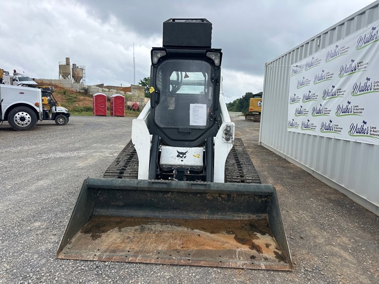 2023-bobcat-t770-image-3