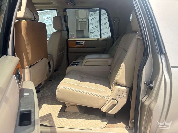 2007-lincoln-navigator-image-8