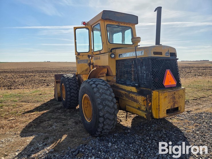 john-deere-644-image-7