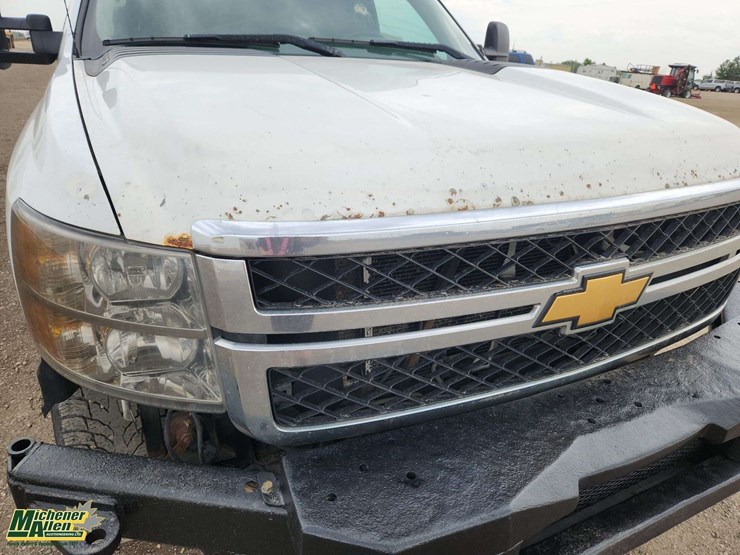 2012-chevrolet-silverado-3500hd-image-58