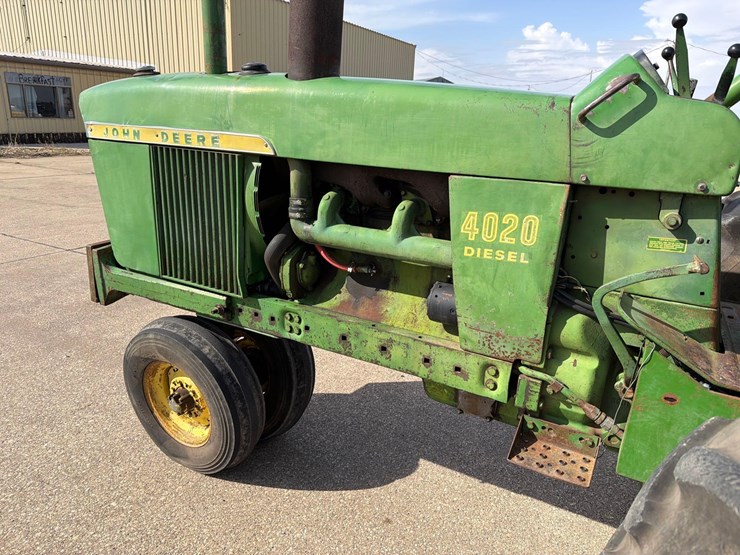 john-deere-4020-image-9