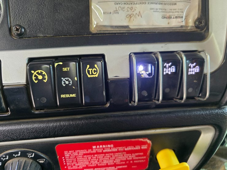 2015-kenworth-t800-image-67