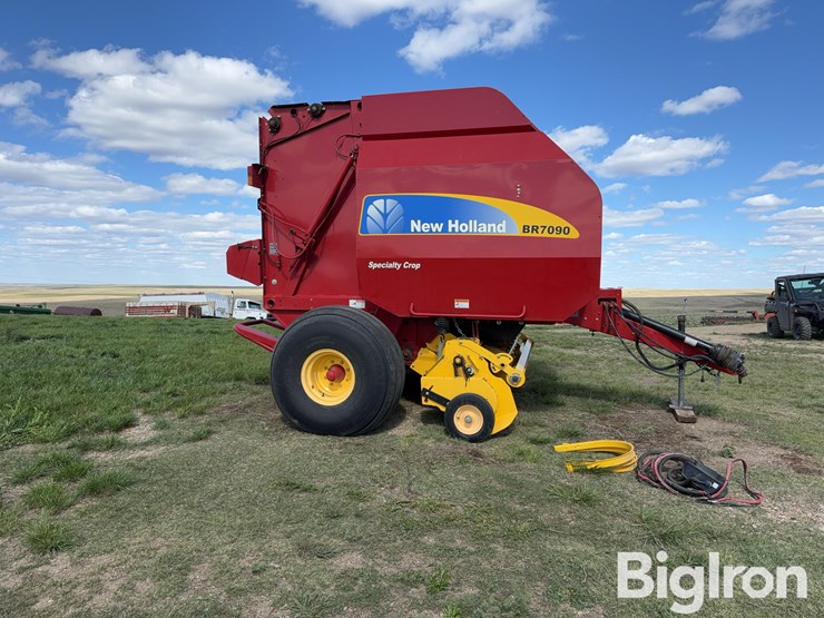 2013-new-holland-br7090-image-4