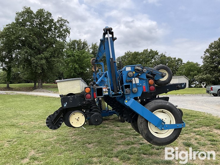 kinze-2600-image-6