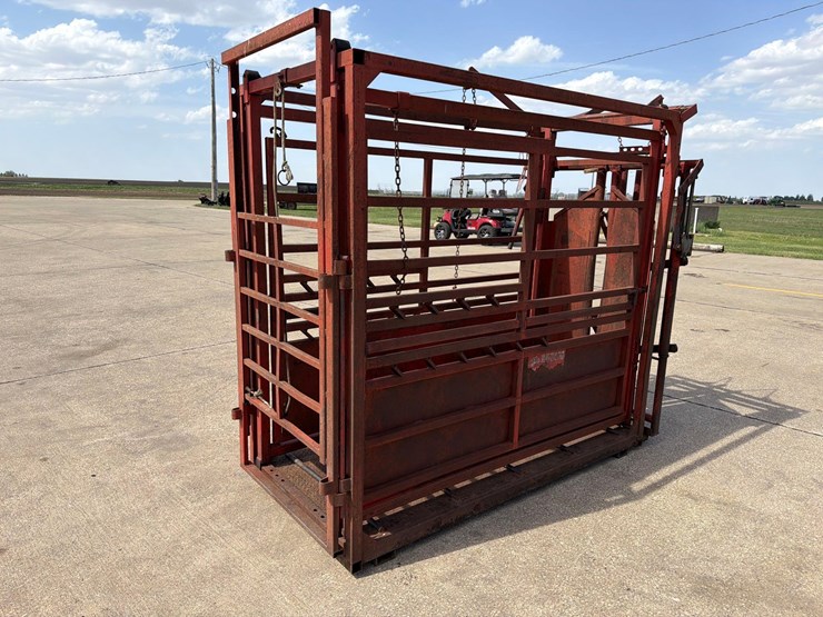 linn-7ft-cattle-working-chute-image-2