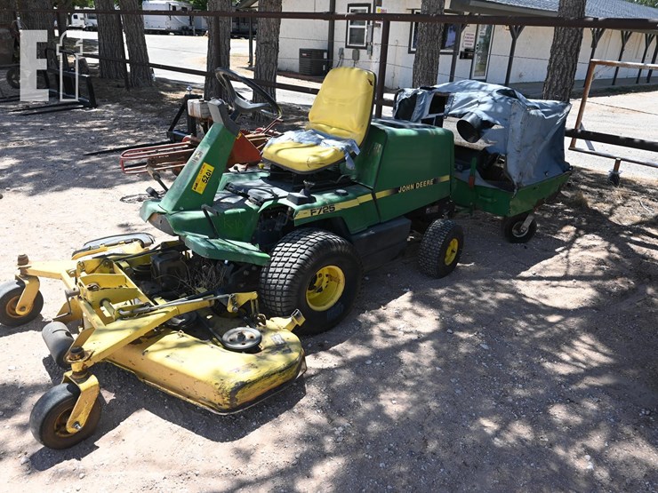john-deere-f725-image-2