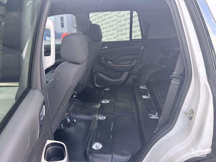 2019-chevrolet-tahoe-image-19