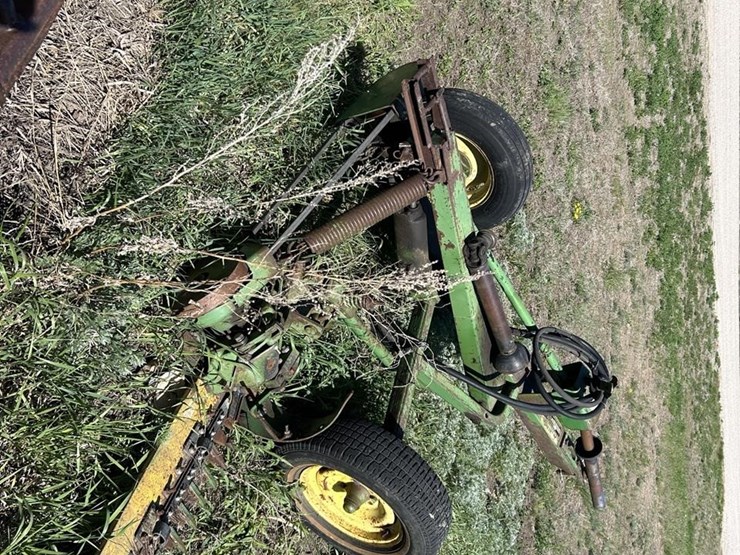 john-deere-450-image-9